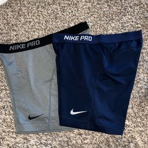 LOT 2 Pair Women’s Nike Pro Combat Compression Shorts Size Large